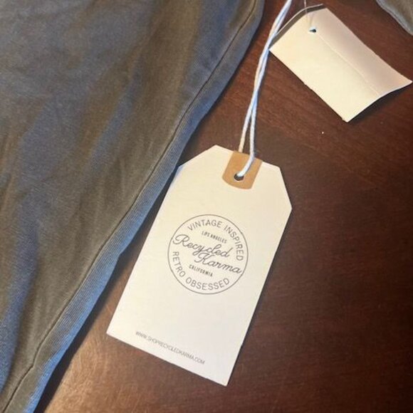 Vintage Inspired Recycled Karma Journey Escape Graphic T-Shirt 100% Cotton small - Picture 4 of 7